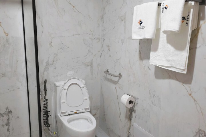 Room 20 of 29