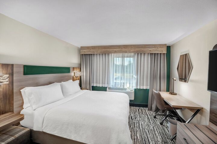 Room 20 of 120