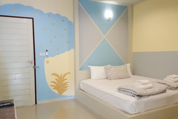 Room 13 of 92