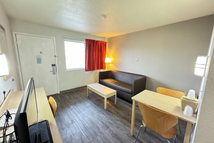Room 49 of 75
