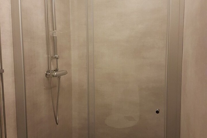 Room 51 of 62
