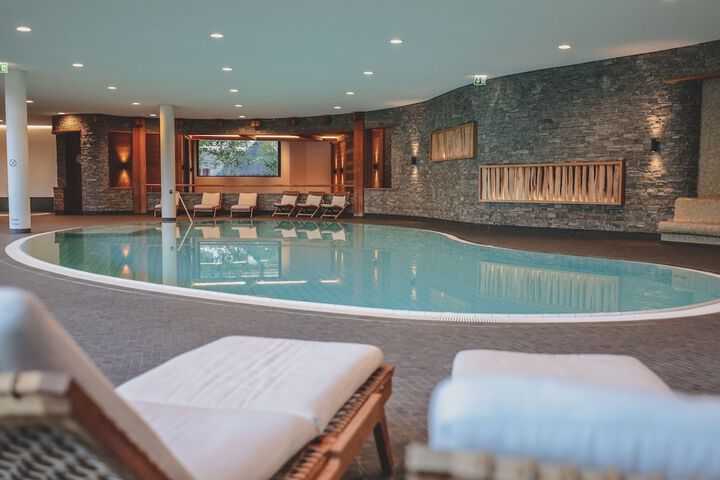 Pool 46 of 68