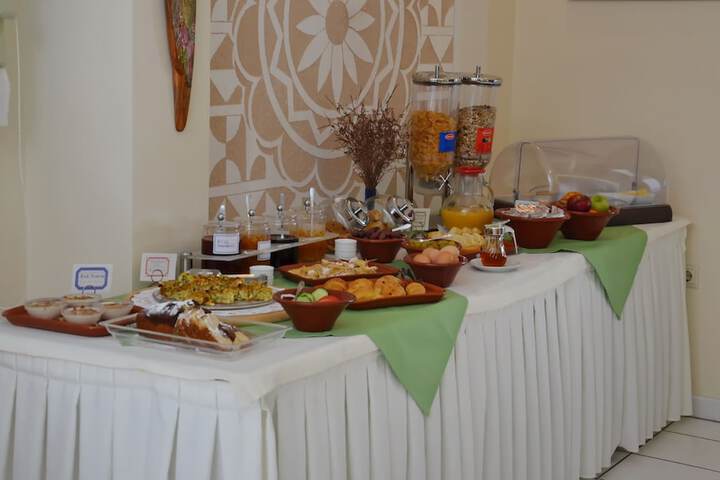 Breakfast buffet