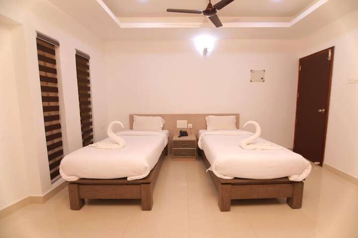 Room 7 of 38