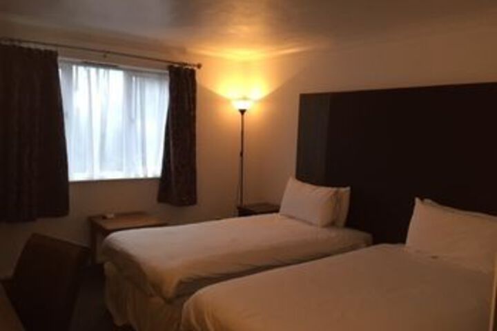 Room 41 of 61