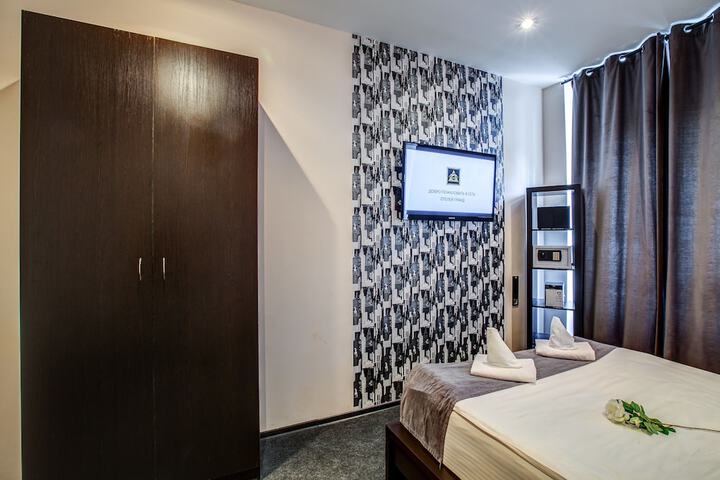 Room 7 of 39