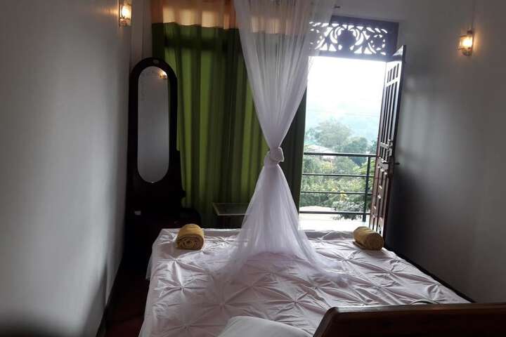 Room 2 of 46