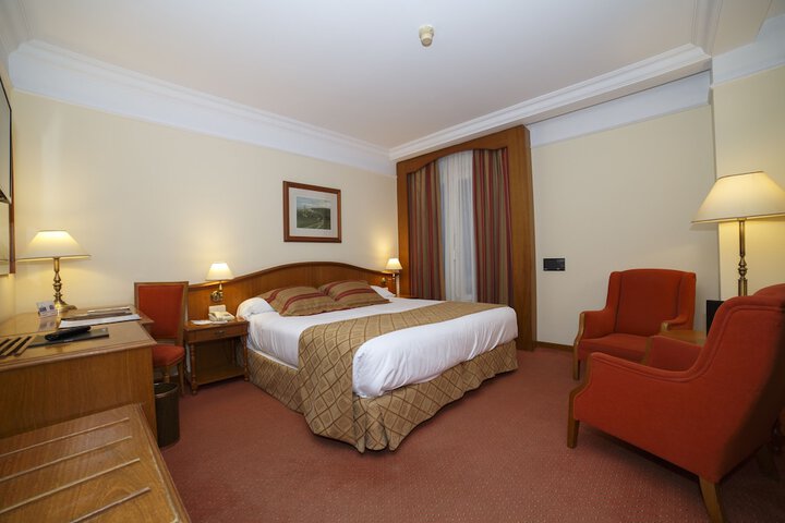 Room 7 of 49
