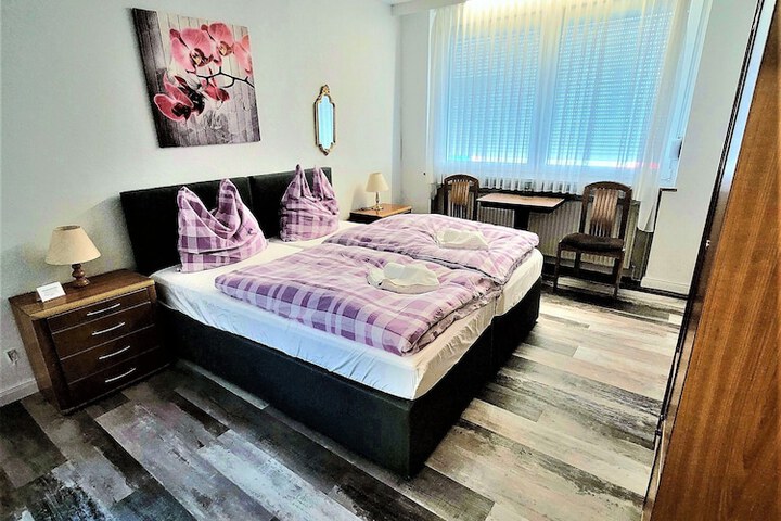 Room 10 of 39