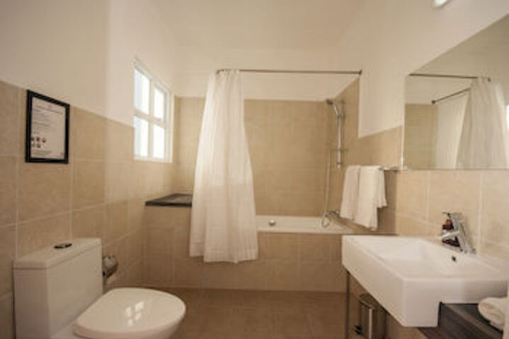 Room 5 of 73