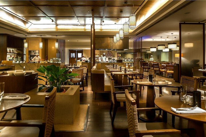 Dining 68 of 106