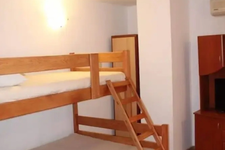 Room 3 of 12
