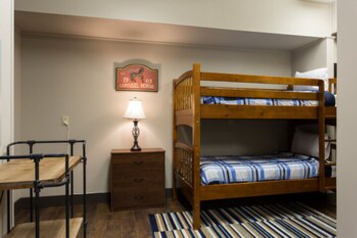 Room 87 of 106