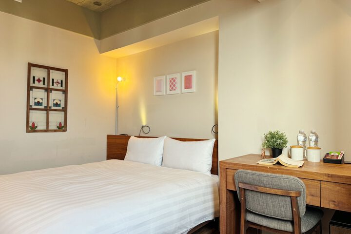 Room 35 of 65