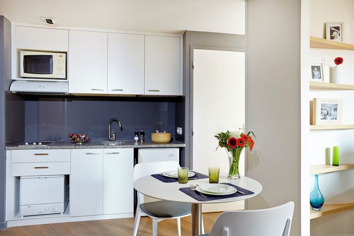 Private kitchenette