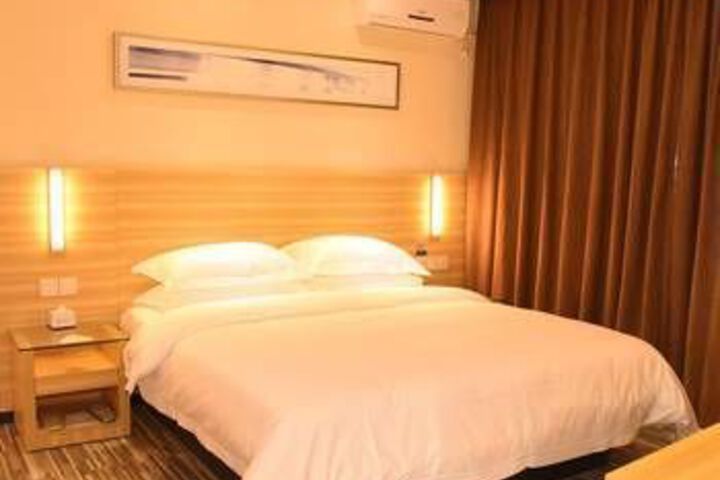 Room 7 of 10