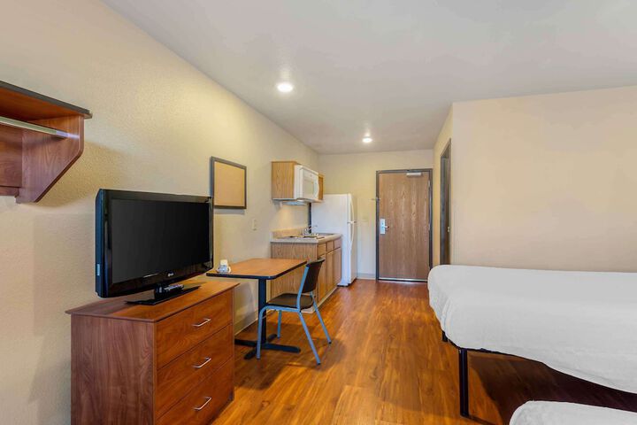 Studio Double Bed (2 of 10)