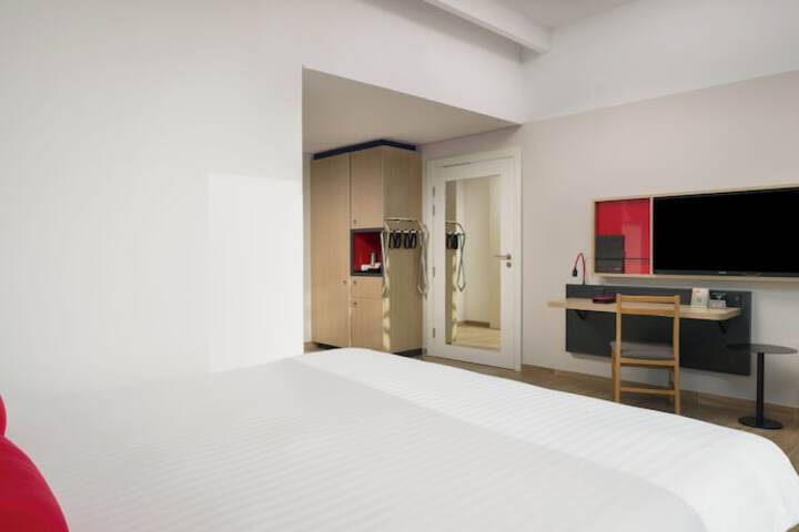 Room 19 of 67