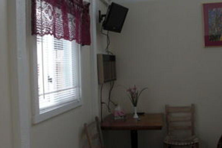 Room 28 of 44