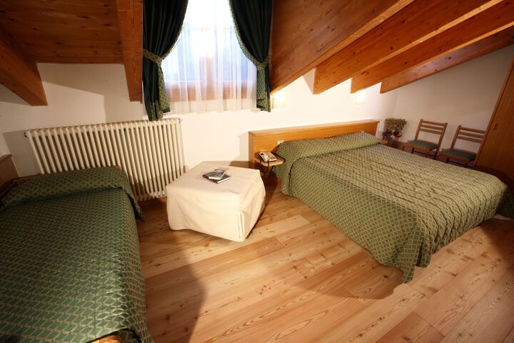 Room 5 of 51