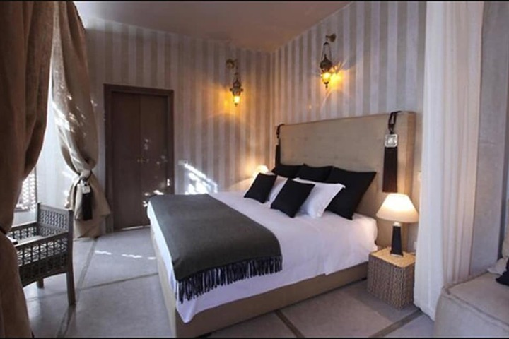 Room 16 of 48