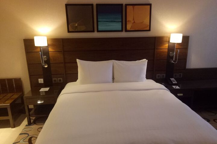 Room 8 of 50
