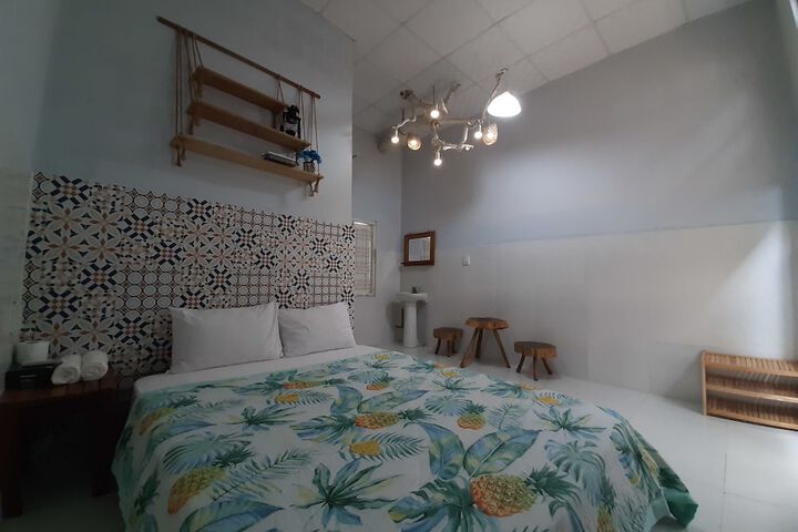 Room 7 of 26