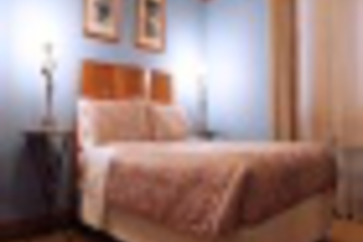 Room 206 of 360