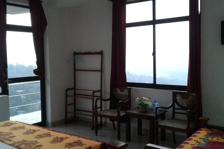 Room 10 of 53