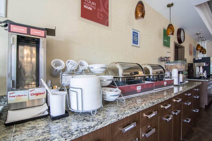 Breakfast area