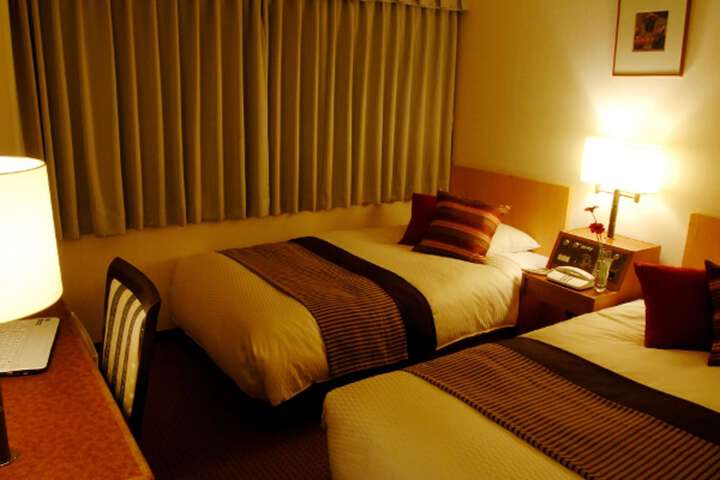 Room 5 of 31