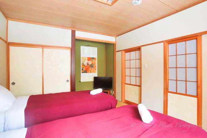 Room 17 of 35
