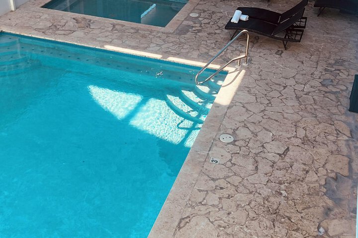Hotel with Pool