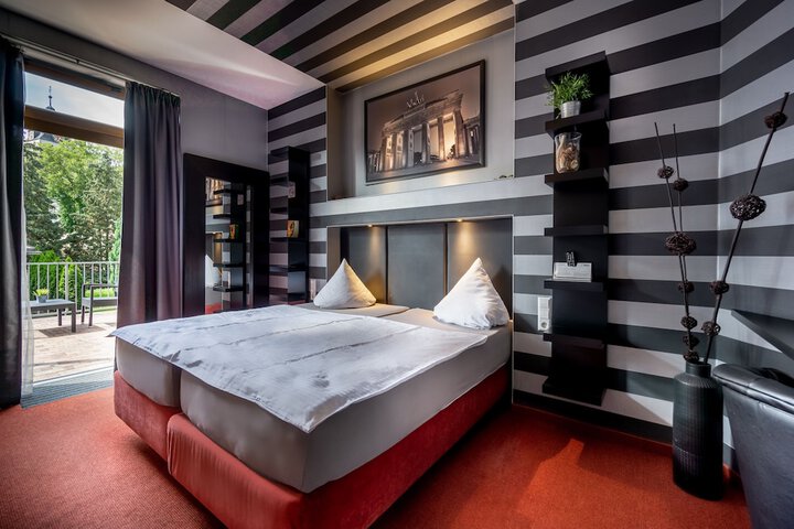 Room 18 of 51