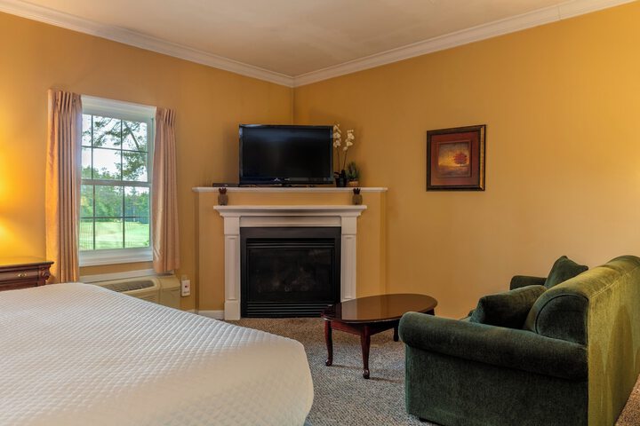 1 King Bed Resort View (7 of 40)