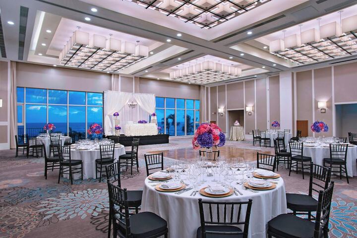 Ballroom/Hall 65 of 86
