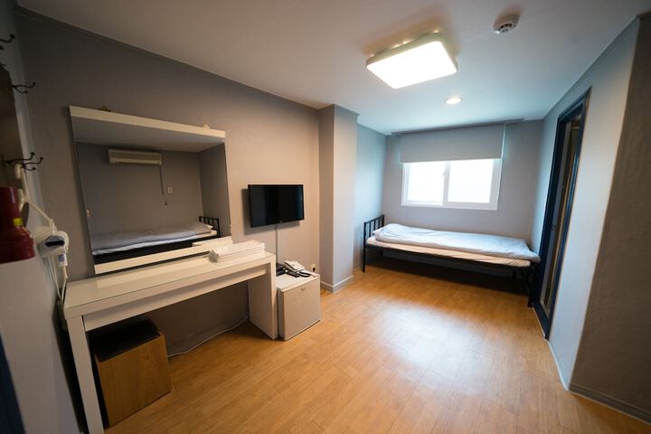 Room 26 of 62