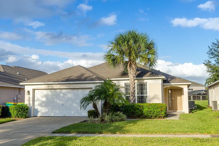 Hotel Exterior 25 of 26