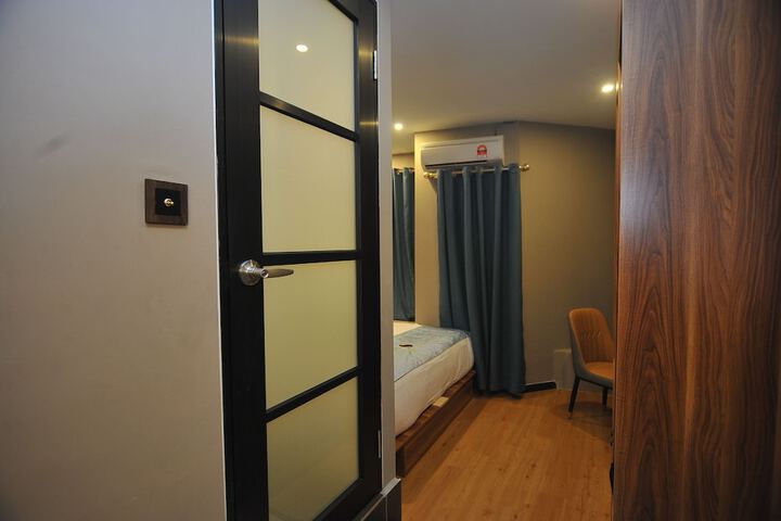 Room 16 of 58