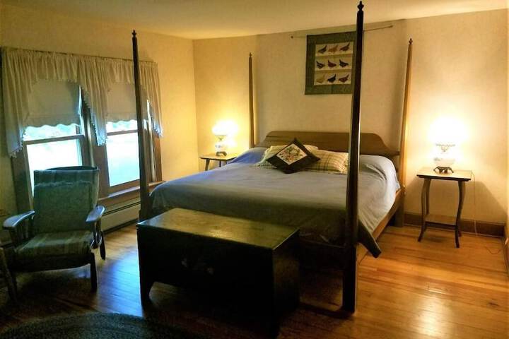 Room 33 of 72