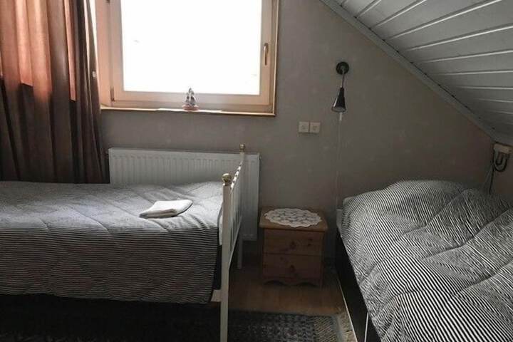 Room 15 of 63