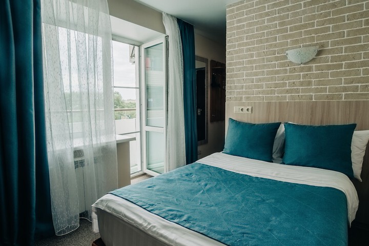 Room 28 of 94