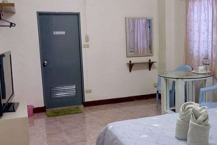 Room 6 of 46