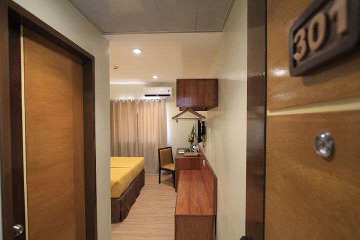 Room 7 of 56