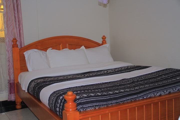 Room 7 of 19
