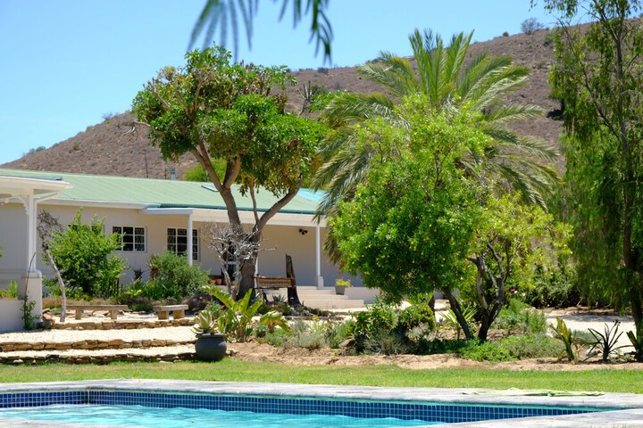 Pool 20 of 51