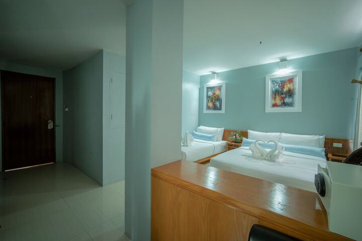 Room 18 of 50