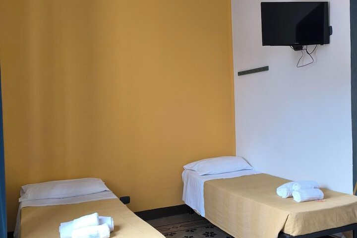 Room 21 of 64