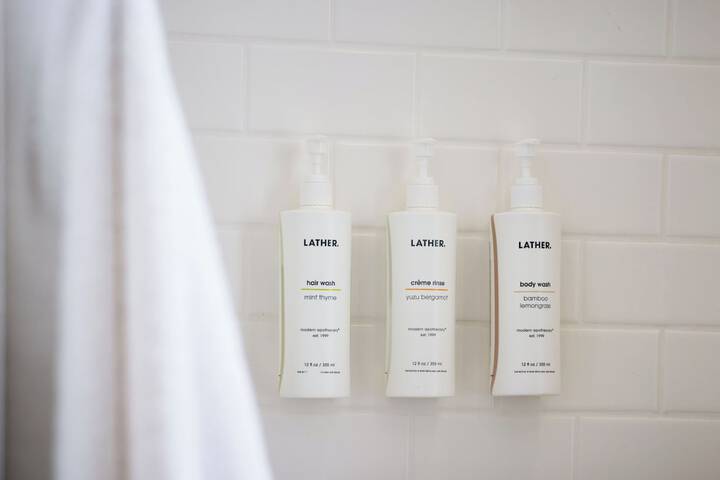 Bathroom amenities