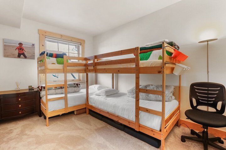 Room 38 of 190